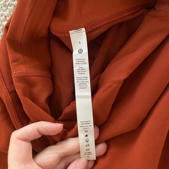 Lululemon Wunder Train Leggings - Picture 3 of 4